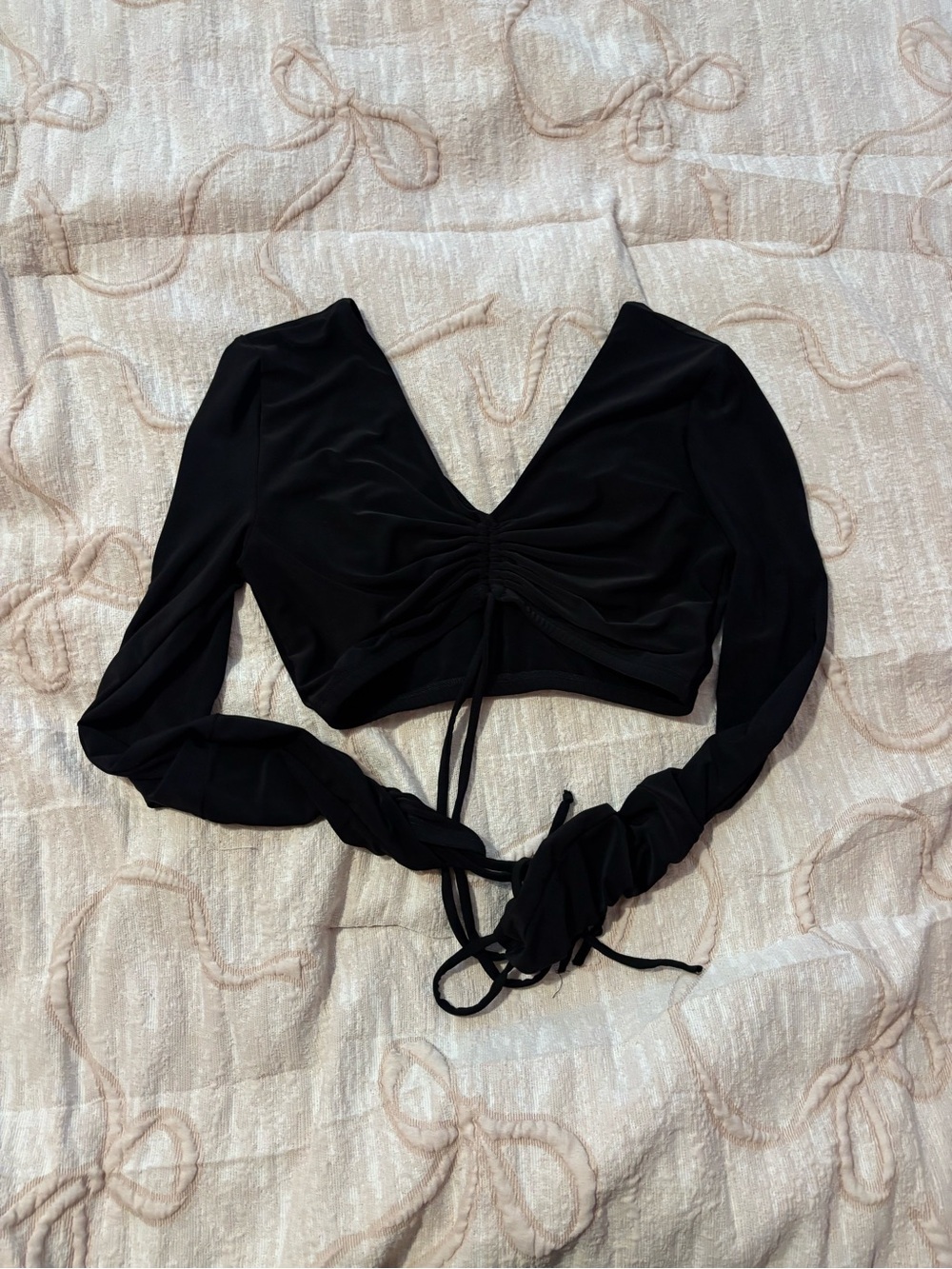 Ruched V-Neck Black Drawstring Long-Sleeve Crop Top Tiger Friday
